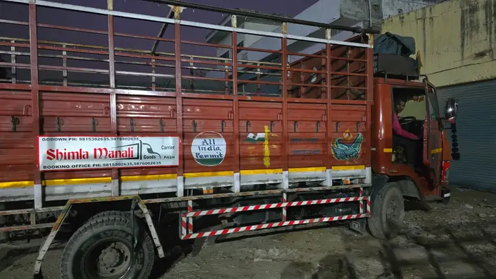 Goods carrier truck with All India Permit operated by Shimla Manali Goods Carrier